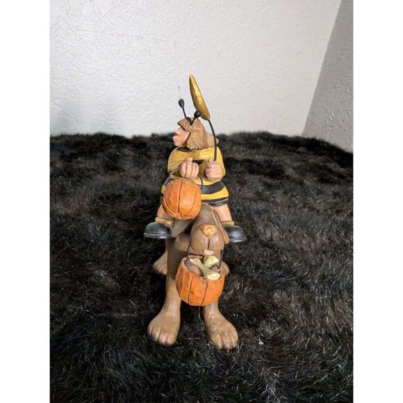 Halloween Williraye Buzzing Around bee riding dog moon stars - Picture 2 of 5